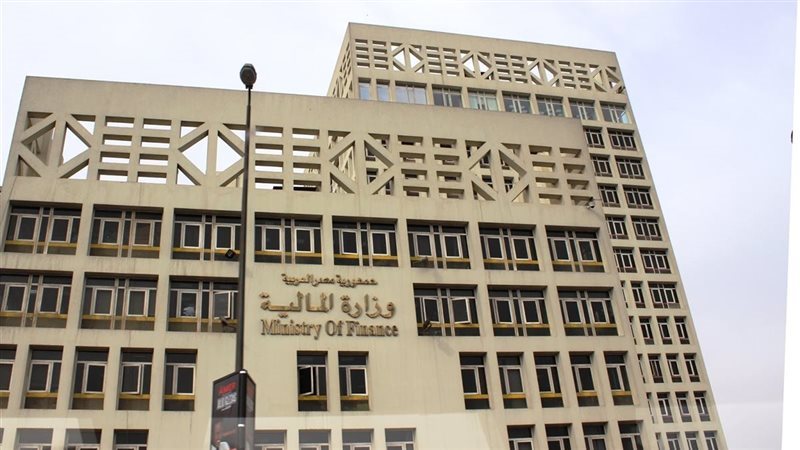 موعد صرف معاشات نوفمبر