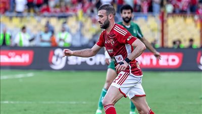 تفاصيل إصابة عمر كمال بقطع في شريان اليد وموقفه من مواجهة بلوزداد