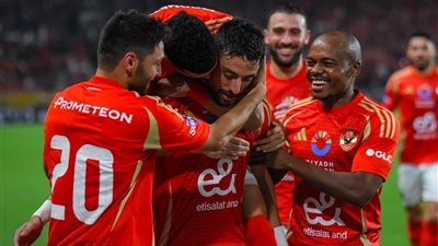 الأهلي يتجاوز عقبة سيراميكا ويضرب موعدا مع الزمالك في نهائي السوبر 