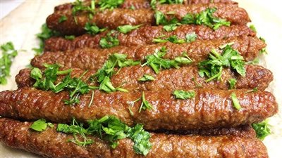 طريقة عمل كفتة البرغل المشوية.. وجبة خفيفة وسريعة لعائلتك