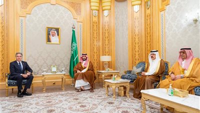 وقف التصعيد بالمنطقة يخيم علي مباحثات وزير الخارجية الأمريكي وولي العهد السعودي