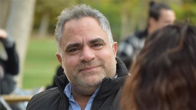 نشرة فن الموجز| سبب تفكير محمد شاهين في الاعتزال وحقيقة بيع شقة سعيد صالح