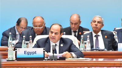 الرئيس السيسي وماكرون يناقشان التصعيد في الشرق الأوسط ويؤكدان أهمية التهدئة