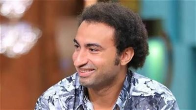 بعد تفكيره في الاعتزال.. استعراض محطات علي ربيع الفنية وعدد زيجاته