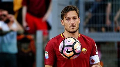 فرانشيسكو توتي يكشف مفاجأة نارية بخصوص عودته من اعتزال كرة القدم