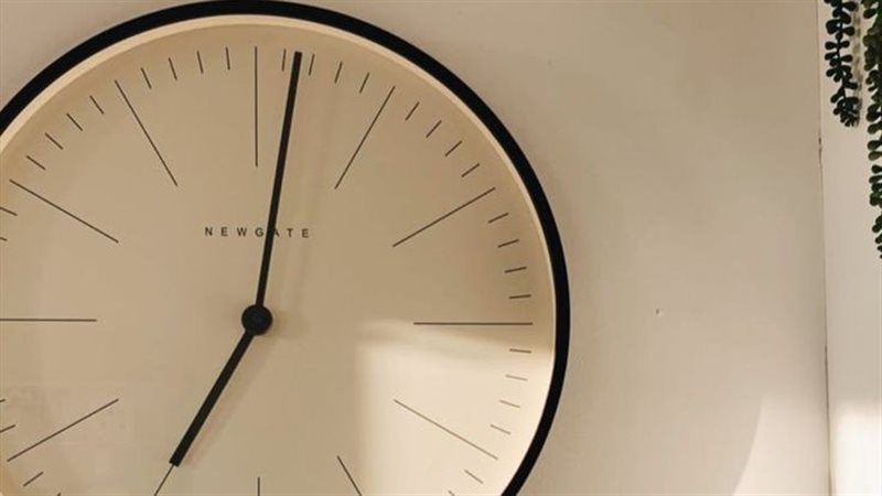 موعد تطبيق التوقيت