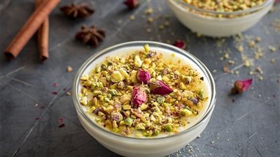 طريقة عمل المهلبية.. أصلها أموي وتسمى عند البعض محلبية.. تاريخها وطريقة صناعتها 