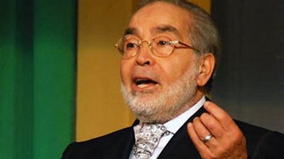 نجوم الفن ينعون الفنان حسن يوسف بكلمات مؤثرة