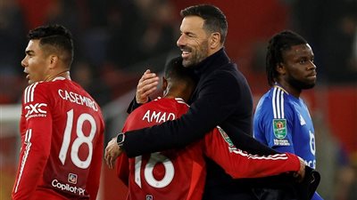 مدرب مانشستر يونايتد الجديد يطلب التعاقد مع 3 صفقات نارية  .. تفاصيل