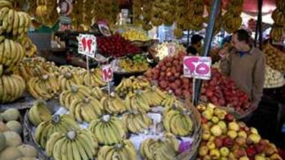  الطماطم بكام؟.. أسعار الخضار والفاكهة اليوم الإثنين 4-11-2024 في سوق العبور 