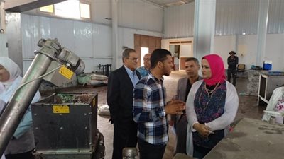 مدير تعليم مطروح ترحب بالتعاون مع مركز التنمية المستدامة