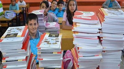 اعرف كام مادة؟.. إليك مواد الصف الأول الإعدادي 2024-2025