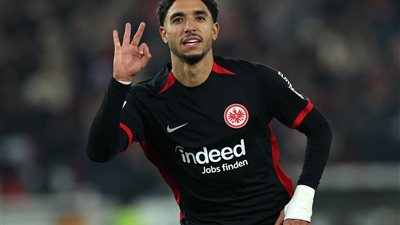 تطورات مستقبل عمر مرموش بعد تدخل أرسنال.. ليفربول يتحرك لضم خليفة صلاح