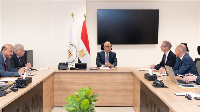 اجتماع مناقشة ندرة