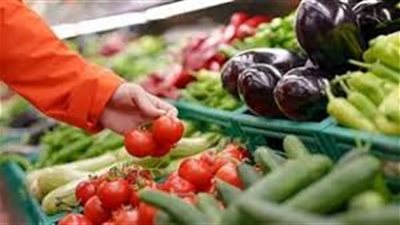 بكام كيلو العنب بـ40.. أسعار الخضار والفاكهة اليوم السبت 16-11-2024 فى سوق العبور 