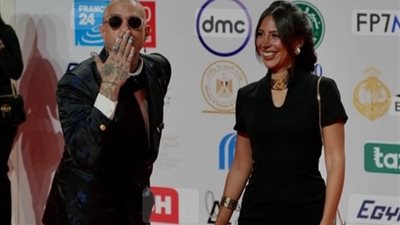 بعد تصدرها التريند.. من هي فتاة الريد كاربت التي ظهرت مع الفيشاوي؟ 