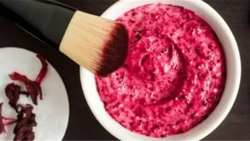 ماسك الكركديه