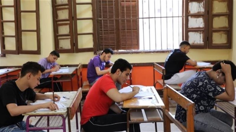 امتحانات الترم الاول