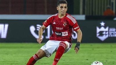 تعادل سلبي بين الأهلي والبنك في الشوط الأول.. تألق شوبير والبلعوطي  