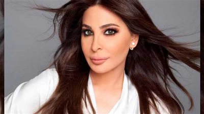 فستان دا ولا منشفة.. إليسا تتعرض للنقد اللاذع بعد حفلها بالقاهرة