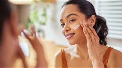 أسرار العناية بالبشرة.. نصائح لروتين جمال يومي للحفاظ على نضارة بشرتك
