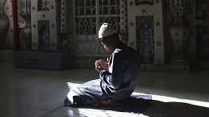 حكم الصلاة جالسًا