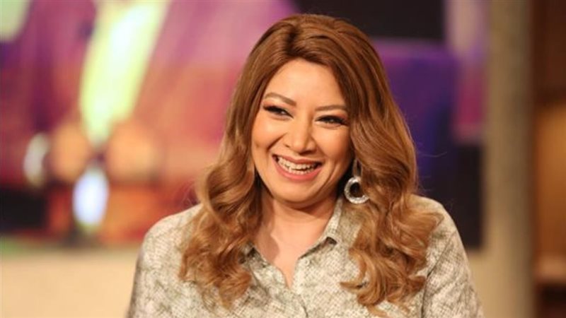 الفنانة انتصار
