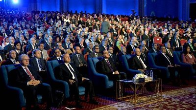 الحكومة تستهدف زيادة مساهمة الصناعة في الناتج المحلي إلى 30%