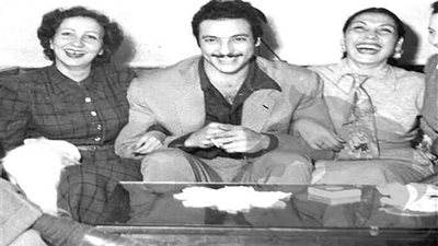 كله بالحلال.. أبرز حكايات نجوم تزوجوا أكثر من 5 مرات  