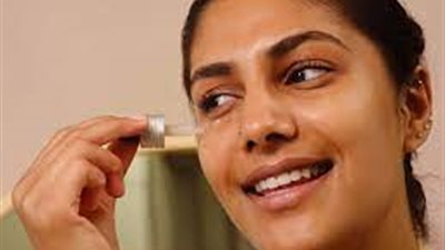 كيفية العناية بالبشرة المختلطة في 3 خطوات 