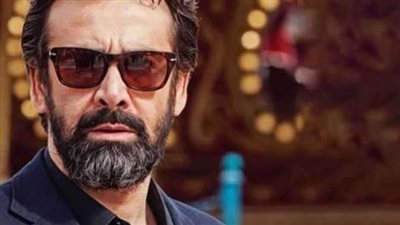  كريم عبد العزيز يعلن عن موعد طرح فيلمه الجديد الأرض السوداء 