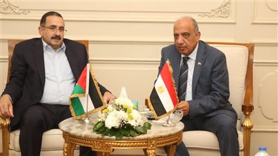 تفاصيل لقاء وزير الكهرباء برئيس سلطة الطاقة الفلسطيني لبحث سبل تقديم الدعم