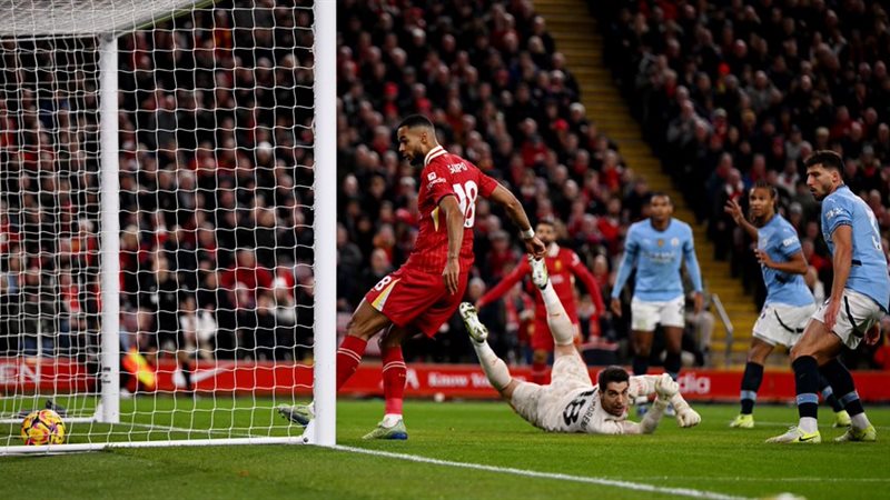 ليفربول ومانشستر