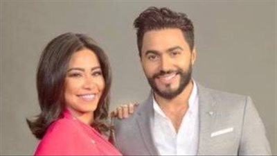 نشرة فن الموجز| مسلسل ساعته وتاريخه يثير الجدل وتامر حسني يدافع عن شيرين 