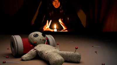 قصة معالج روحاني شهير عاشر سيدة بحجة إخراج الجن من جسدها 