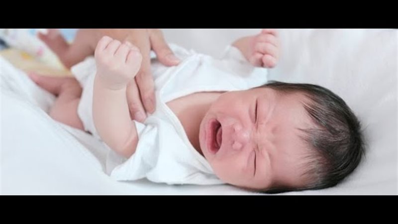 التصدق بوزن شعر المولودة