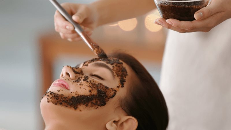مقشر جوز الهند والسكر