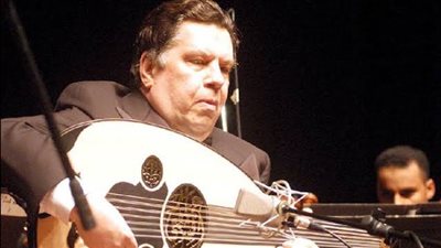 عمار الشريعي.. أسطورة الموسيقى التي تحدى الإعاقة وأبهرت العالم