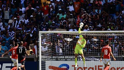 الأهلي يعود بنقطة من جنوب إفريقيا في مواجهة أورلاندو بيراتس