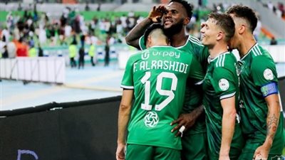 رياض محرز يقود تشكيل أهلي جدة ضد التعاون في الدوري السعودي