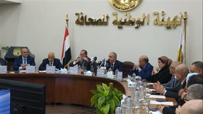 وزير المالية يكشف حصيلة ضرائب لاعبي كرة القدم والفنانين والإعلاميين