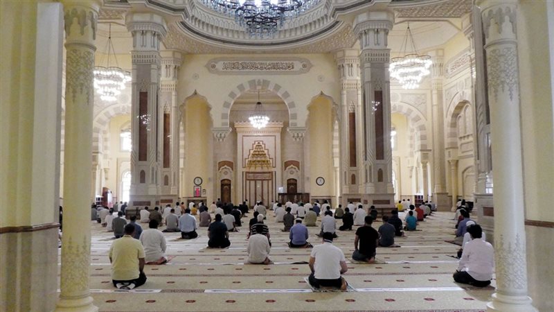 موعد أذان الظهر