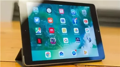 تسليم تابلت الصف الأول الثانوي إجباريًا أم  اختياريًا؟.. التعليم توضح 