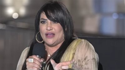 أيتن عامر وأشرف زكي أبرز الحضور لعزاء زوج بدرية طلبة في القاهره