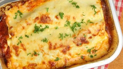 طريقة عمل اللازانيا الإيطالية الأصلية باللحم المفروم.. بخطوات سهلة