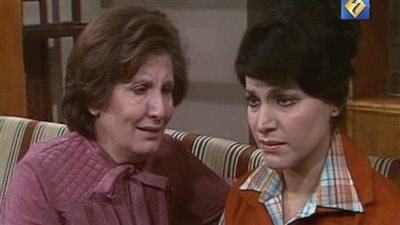 أم الغلابة تخوفت من السينما ولهذا السبب لم يرحمها أهل الفن.. محطات في حياة نادية رفيق