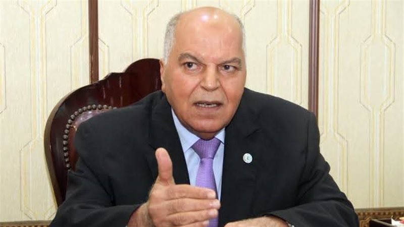 نقيب المعلمين خلف