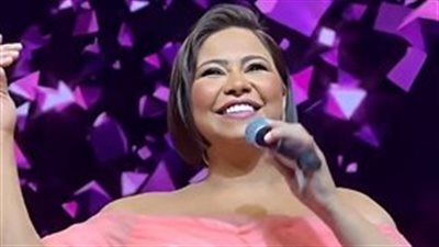  شيرين عبد الوهاب نجمة ليلة دبي بإطلالة كلاسيكية مفعمة بالأنوثة 