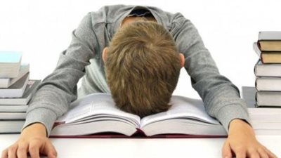 تأثير الدراسة والمذاكرة على الطلاب في رمضان.. تحديات ونصائح للتغلب عليها