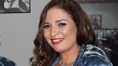 نهلة سلامة.. نجمة إغراء التسعينات وأسرار 4 زيجات فاشلة